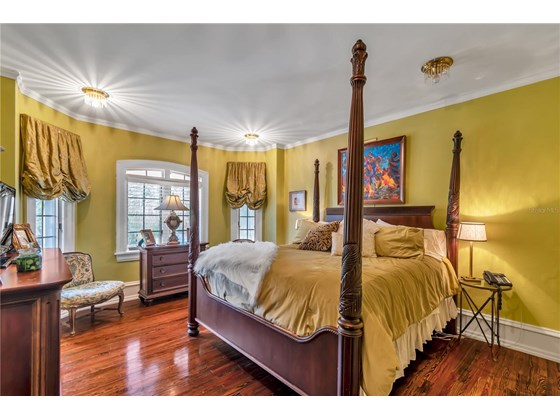 Additional bedroom - Single Family Home for sale at 5030 Sunrise Dr S, St Petersburg, FL 33705 - MLS Number is U8146766