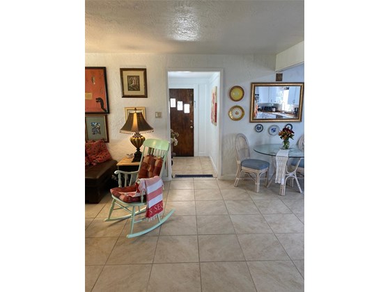 Single Family Home for sale at 440 S Lime Ave, Sarasota, FL 34237 - MLS Number is A4514383