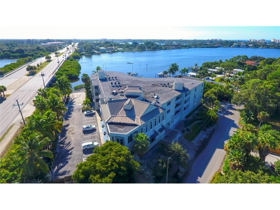 Appox 1 mile right out to the Gulf! - Condo for sale at 516 Tamiami Trl S #405, Nokomis, FL 34275 - MLS Number is A4517408