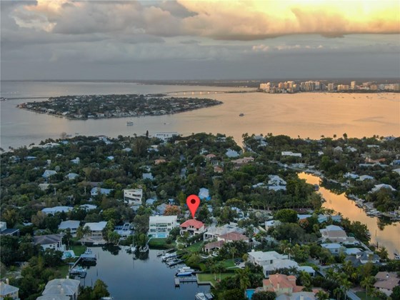 Single Family Home for sale at 3954 Roberts Point Rd, Sarasota, FL 34242 - MLS Number is A4517927
