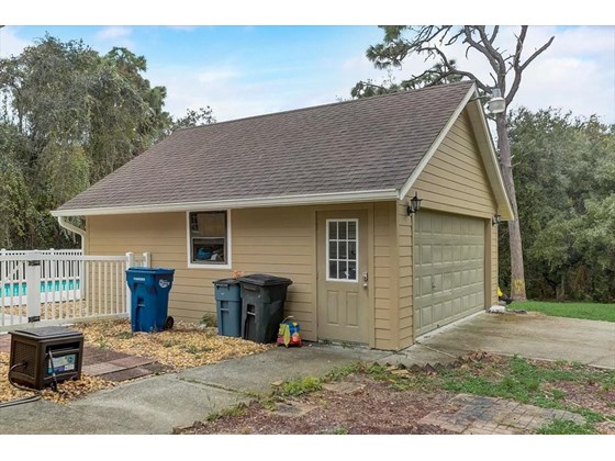 Single Family Home for sale at 906 134th St E, Bradenton, FL 34212 - MLS Number is A4518365